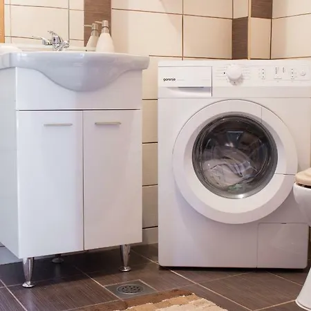 Ferienwohnung Solovi Dvori Karlobag Exterior foto