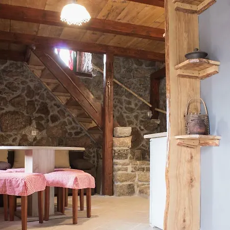 Ferienwohnung Solovi Dvori Karlobag Exterior foto