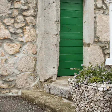 Ferienwohnung Solovi Dvori Karlobag Exterior foto
