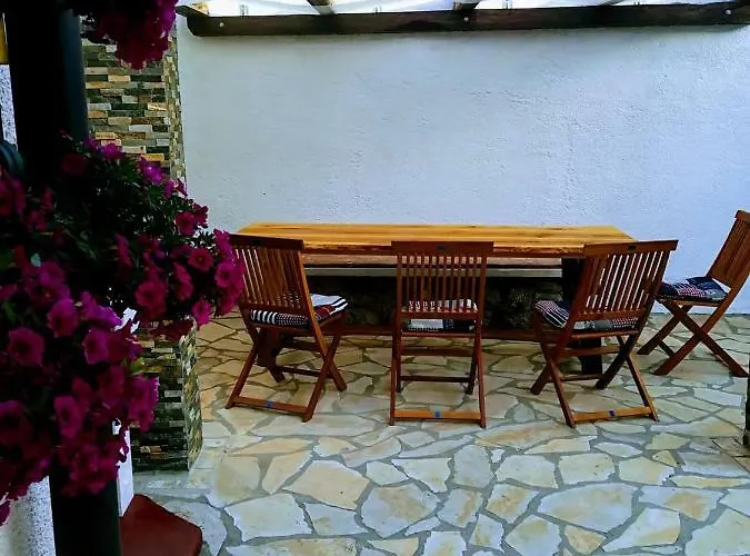 Solovi Dvori
