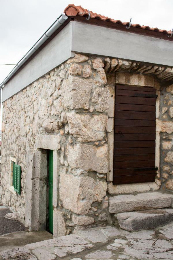 Solovi Dvori Apartment
