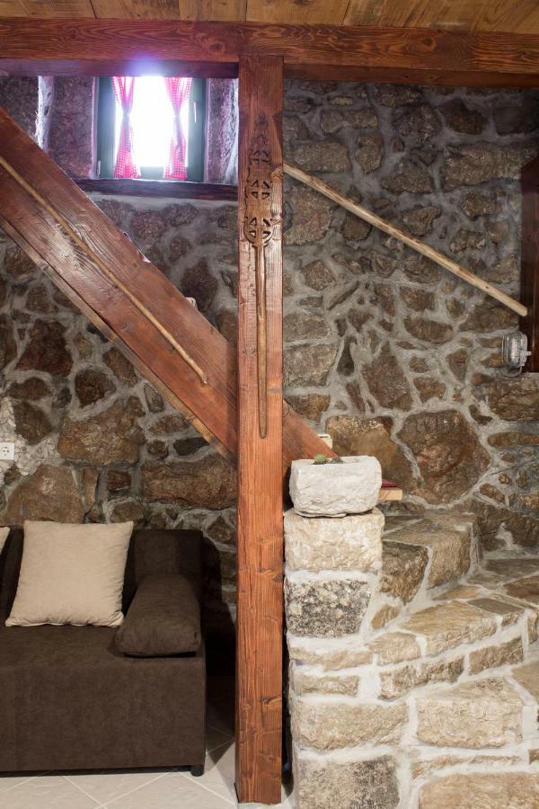 Apartment Solovi Dvori Karlobag