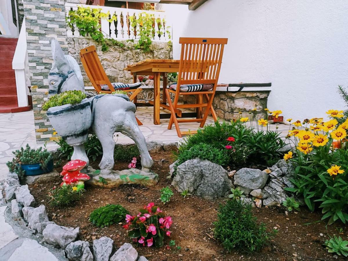 Solovi Dvori Apartment *
